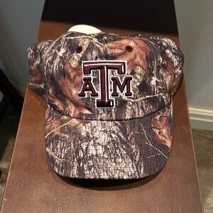 NWT Texas A&M Hat Cap Mossy Oak Captivating Camouflage Adjustable One Size Flop